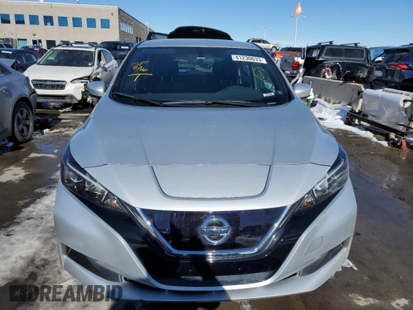 2019 Nissan LEAF SV z VIN 1N4AZ1CP1KC321044, wystawiony jako Copart lot #41230633 z przebiegiem 41 668 mil mil oraz . Historia ofert i sprzedaży dostępna na DreamBid. Obrazek 5.