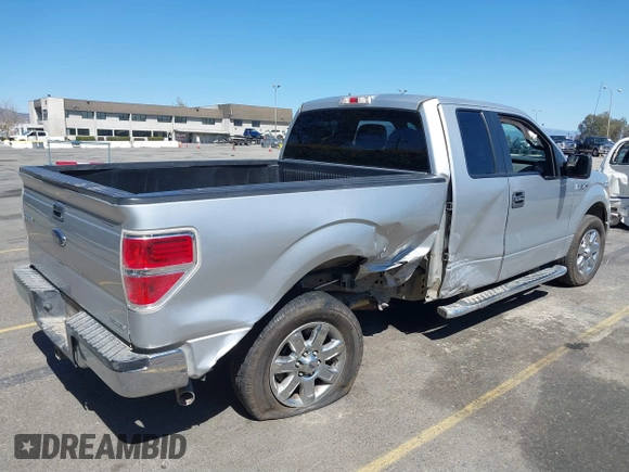 2014 Ford F-150 XL with VIN 1FTEX1CM2EFB01776, listed as a IAAI auction lot 41806274 with 157,704 mi miles. Bid and sale history available at carsss.com. Image 4.