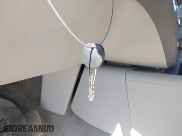 2011 Chevrolet Tahoe LT with VIN 1GNSCBE05BR190310, listed as a IAAI auction lot 42243623 with 249,453 mi miles and . Bid and sale history available at DreamBid. Image 11.