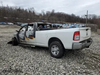 2022 Ram 2500 Tradesman with VIN 3C6UR5HJ2NG371740, listed as a Copart auction lot 44186795 with 0 mi miles and Salvage Title. Bid and sale history available at carsss.com. Image 2.