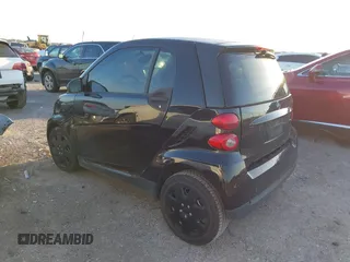 2009 Smart fortwo Pure с VIN WMEEJ31X69K331684, выставлен на аукционе IAAI как лот 41770804 с пробегом 112 611 миль миль и . История ставок и продаж доступна на DreamBid. Изображение 3.