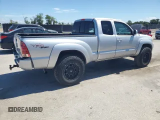 2005 Toyota Tacoma PreRunner z VIN 5TETU62N45Z115205, wystawiony jako Copart lot #60710715 z przebiegiem 184 529 mil mil oraz Czysty tytuł • Clean title. Historia ofert i sprzedaży dostępna na DreamBid. Obrazek 3.