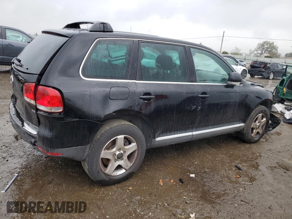 2004 Volkswagen Touareg z VIN WVGBC77L54D058303, wystawiony jako Copart lot #47821645 z przebiegiem Nie podano mil oraz Szkoda całkowita • Salvage title. Historia ofert i sprzedaży dostępna na DreamBid. Obrazek 3.