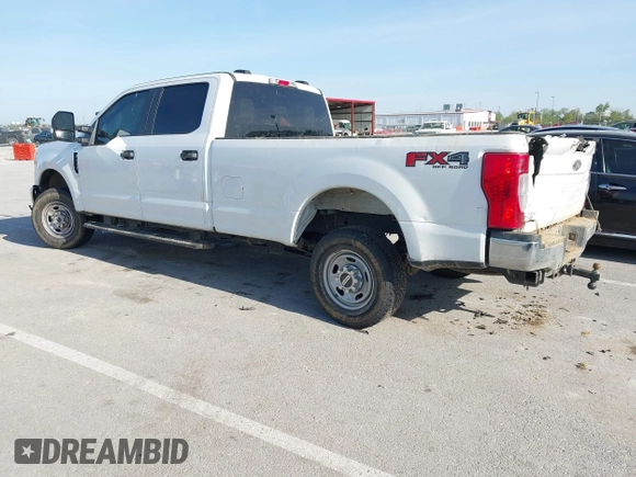 2022 Ford F-250 XL z VIN 1FT7W2BN6NEF62982, wystawiony jako IAAI lot #42086401 z przebiegiem 106 450 mil mil oraz . Historia ofert i sprzedaży dostępna na DreamBid. Obrazek 3.