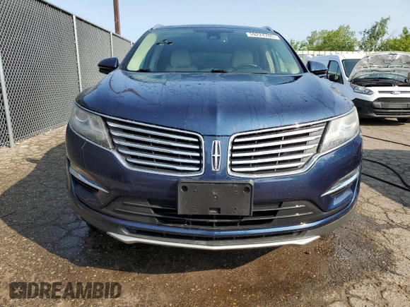 2017 Lincoln MKC Select with VIN 5LMCJ2D90HUL54709, listed as a Copart auction lot 59224785 with 70,318 mi miles and Clean title. Bid and sale history available at DreamBid. Image 5.