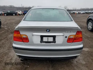 2003 BMW 3 Series 330xi with VIN WBAEW53413PG10291, listed as a Copart auction lot 86694294 with 291,542 mi miles and Salvage Title. Bid and sale history available at carsss.com. Image 6.