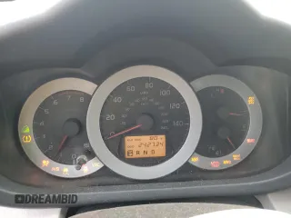 2007 Toyota RAV4 Limited z VIN JTMBK31VX76012467, wystawiony jako Copart lot #55448005 z przebiegiem 242 734 mil mil oraz Szkoda całkowita • Salvage title. Historia ofert i sprzedaży dostępna na DreamBid. Obrazek 9.