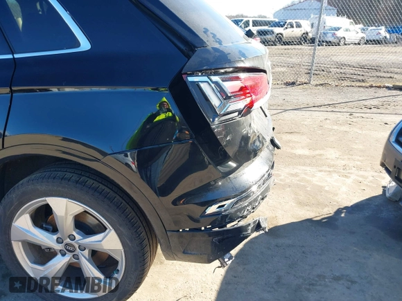 2021 Audi Q5 Premium Plus with VIN WA1BAAFY9M2048397, listed as a IAAI auction lot 41486775 with 39,624 mi miles and . Bid and sale history available at DreamBid. Image 17.