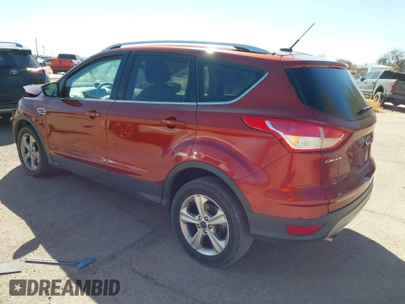 2014 Ford Escape SE with VIN 1FMCU0GX1EUB33821, listed as a IAAI auction lot 41702719 with 1 mi miles. Bid and sale history available at carsss.com. Image 3.