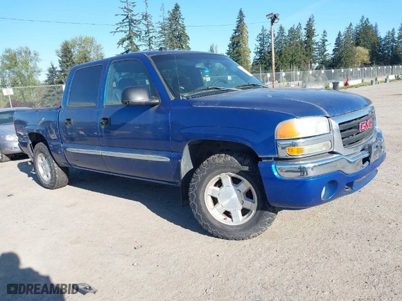 2004 GMC Sierra 1500 Crew Cab SLE with VIN 2GTEK13TX41394077, listed as a IAAI auction lot 42047304 with 227,296 mi miles. Bid and sale history available at carsss.com. Image 1.