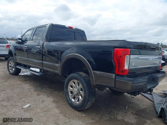 2017 Ford Super Duty F-250 SRW Lariat with VIN 1FT7W2BT7HEC14644, listed as a IAAI auction lot 41449381 with 125,963 mi miles. Bid and sale history available at carsss.com. Image 3.