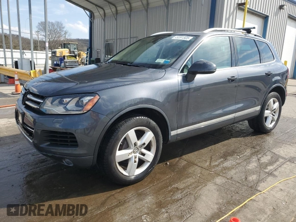 2011 Volkswagen Touareg Sport with VIN WVGFF9BPXBD005821, listed as a Copart auction lot 49391505 with 111,938 mi miles and Salvage Title. Bid and sale history available at DreamBid. Image 1.