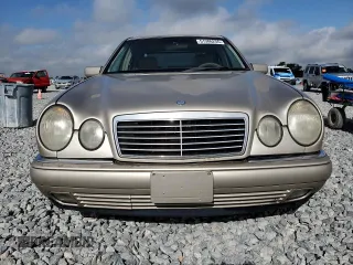 1999 Mercedes-Benz E with VIN WDBJF25H7XA934446, listed as a Copart auction lot 51386255 with 218,439 mi miles and Clean Title. Bid and sale history available at DreamBid. Image 5.