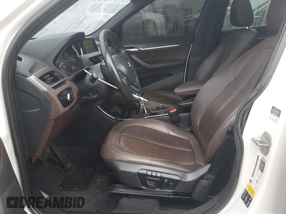 2016 BMW X1 xDrive28i with VIN WBXHT3C36GP881275, listed as a Copart auction lot 49181055 with 129,469 mi miles and Salvage Title. Bid and sale history available at carsss.com. Image 7.