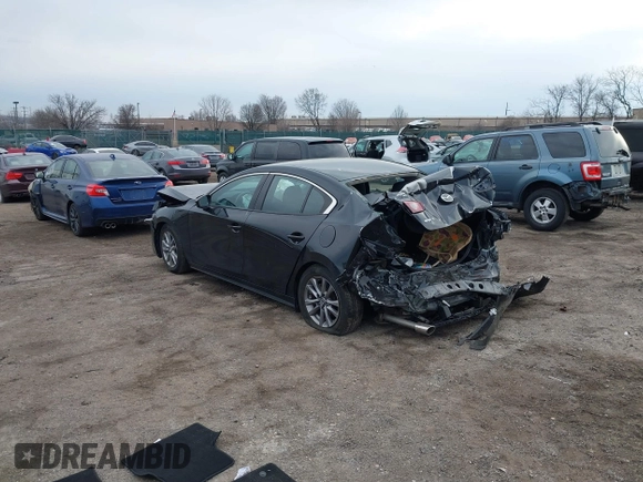 2021 Mazda 3 S with VIN 3MZBPAAL5MM254841, listed as a IAAI auction lot 41667796 with 27,640 mi miles and . Bid and sale history available at carsss.com. Image 3.