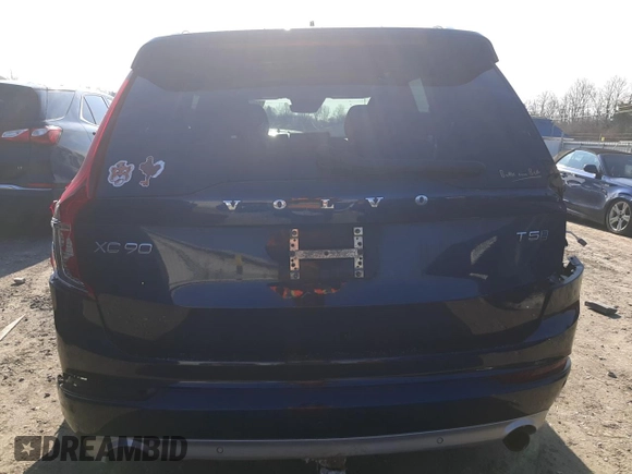 2019 Volvo XC90 Momentum z VIN YV4102PK8K1456992, wystawiony jako Copart lot #44600625 z przebiegiem 88 338 mil mil oraz Szkoda całkowita • Salvage title. Historia ofert i sprzedaży dostępna na DreamBid. Obrazek 6.
