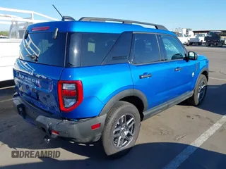 2025 Ford Bronco Sport Big Bend с VIN 3FMCR9BN7SRE51084, выставлен на аукционе IAAI как лот 42552249 с пробегом 4 198 миль миль и . История ставок и продаж доступна на DreamBid. Изображение 4.