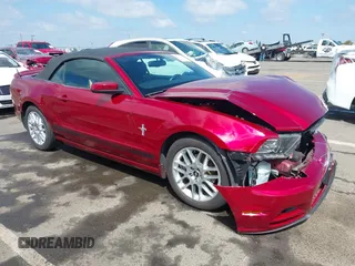2014 Ford Mustang V6 with VIN 1ZVBP8EM1E5328100, listed as a IAAI auction lot 42075826 with 83,921 mi miles and . Bid and sale history available at DreamBid. Image 1.