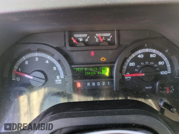 2010 Ford Econoline Passenger XL z VIN 1FBSS3BL9ADA47358, wystawiony jako Copart lot #79121904 z przebiegiem 244 326 mil mil oraz Czysty tytuł • Clean title. Historia ofert i sprzedaży dostępna na DreamBid. Obrazek 9.