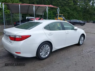 2013 Lexus ES 250 с VIN JTHBK1GG2D2062116, выставлен на аукционе IAAI как лот 42309387 с пробегом 135 327 миль миль и . История ставок и продаж доступна на DreamBid. Изображение 4.