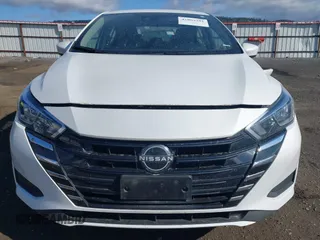 2024 Nissan Versa SV z VIN 3N1CN8EV9RL848415, wystawiony jako IAAI lot #42069381 z przebiegiem 36 904 mil mil oraz . Historia ofert i sprzedaży dostępna na DreamBid. Obrazek 13.