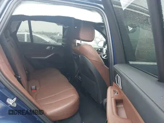 2021 BMW X5 sDrive40i with VIN 5UXCR4C0XM9G29080, listed as a IAAI auction lot 41340380 with 85,403 mi miles. Bid and sale history available at carsss.com. Image 8.