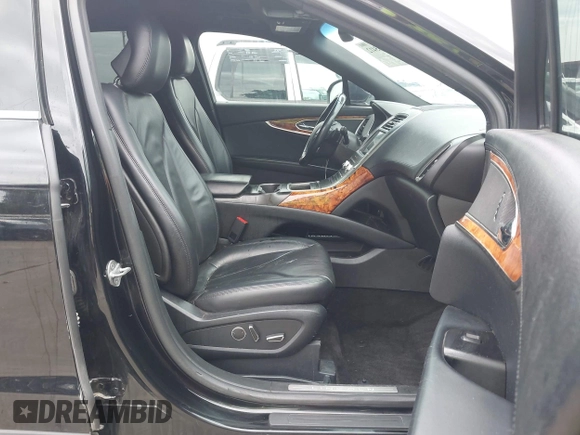 2018 Lincoln MKX Reserve with VIN 2LMPJ8LP3JBL18035, listed as a IAAI auction lot 42465412 with 114,157 mi miles and . Bid and sale history available at DreamBid. Image 5.