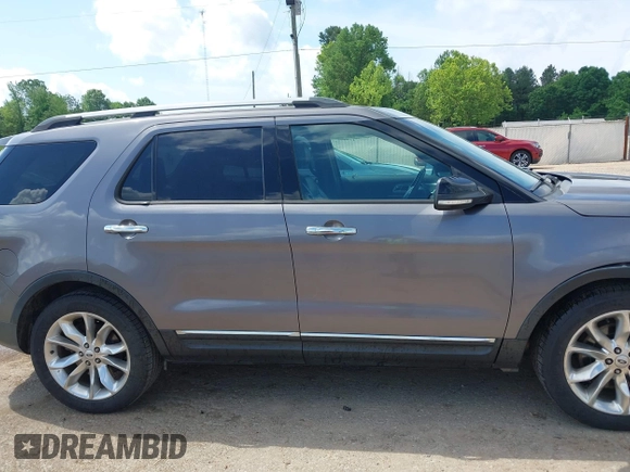 2014 Ford Explorer XLT z VIN 1FM5K7D86EGA01396, wystawiony jako IAAI lot #42123769 z przebiegiem 159 559 mil mil oraz . Historia ofert i sprzedaży dostępna na DreamBid. Obrazek 13.