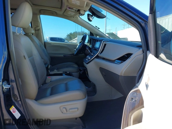 2018 Toyota Sienna XLE Auto Access Seat with VIN 5TDYZ3DC5JS914497, listed as a IAAI auction lot 41206120 with 208,996 mi miles. Bid and sale history available at carsss.com. Image 5.