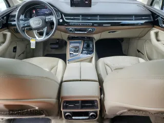 2017 Audi Q7 Prestige with VIN WA1VABF76HD056414, listed as a Copart auction lot 53529385 with 158,603 mi miles and Clean Title. Bid and sale history available at carsss.com. Image 8.