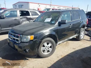 2010 Ford Escape XLT with VIN 1FMCU0DG1AKA15388, listed as a IAAI auction lot 41752399 with 189,655 mi miles. Bid and sale history available at carsss.com. Image 18.