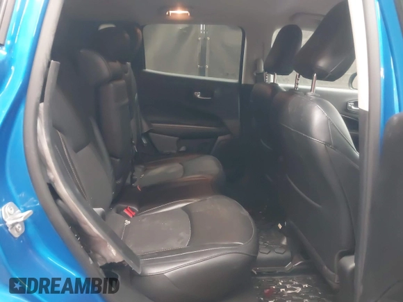 2019 Jeep Compass Latitude z VIN 3C4NJDBB3KT595277, wystawiony jako IAAI lot #42098822 z przebiegiem 68 574 mil mil oraz . Historia ofert i sprzedaży dostępna na DreamBid. Obrazek 8.