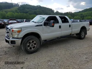 2013 Ford F-350 Platinum with VIN 1FT8W3B66DEA25689, listed as a Copart auction lot 59200225 with 226,169 mi miles and Salvage title. Bid and sale history available at DreamBid. Image 1.