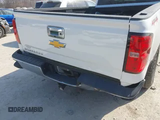 2015 Chevrolet Silverado 1500 Work Truck with VIN 1GCNKPEC6FZ240489, listed as a IAAI auction lot 41785221 with 113,599 mi miles. Bid and sale history available at carsss.com. Image 17.