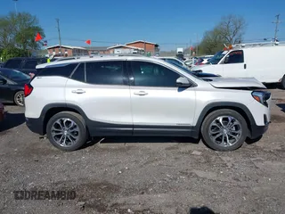 2020 GMC Terrain SLT with VIN 3GKALPEV7LL146609, listed as a IAAI auction lot 42032125 with 48,178 mi miles. Bid and sale history available at carsss.com. Image 13.