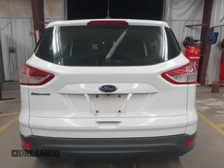 2015 Ford Escape S with VIN 1FMCU0F71FUA79522, listed as a IAAI auction lot 41809478 with 114,336 mi miles. Bid and sale history available at carsss.com. Image 17.