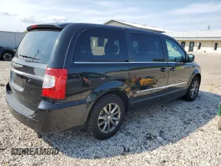 2016 Chrysler Town & Country S with VIN 2C4RC1HG7GR208222, listed as a Copart auction lot 71686304 with 150,588 mi miles and Non Repairable. Bid and sale history available at DreamBid. Image 3.