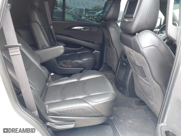 2016 Cadillac Escalade Platinum with VIN 1GYS3DKJ0GR405742, listed as a IAAI auction lot 41639802 with 77,576 mi miles. Bid and sale history available at carsss.com. Image 8.