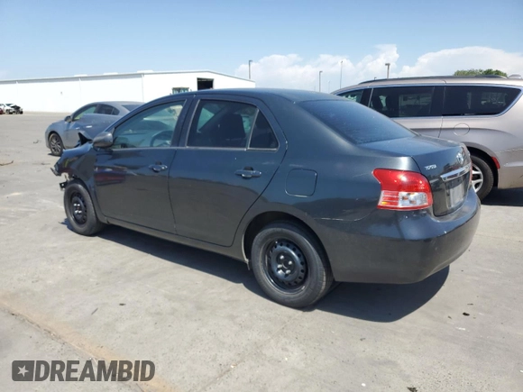 2008 Toyota Yaris z VIN JTDBT923381297038, wystawiony jako Copart lot #55093195 z przebiegiem 295 991 mil mil oraz Nie do naprawy • Non repairable. Historia ofert i sprzedaży dostępna na DreamBid. Obrazek 2.