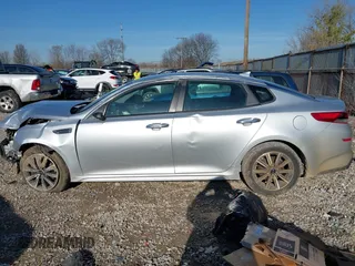 2019 Kia Optima LX with VIN 5XXGT4L35KG359896, listed as a IAAI auction lot 41849243 with 140,975 mi miles. Bid and sale history available at carsss.com. Image 15.