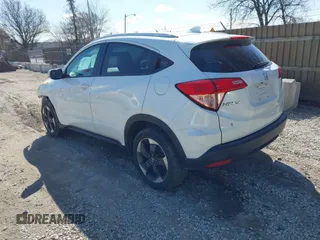 2018 Honda HR-V EX-L Navi with VIN 3CZRU6H7XJM716266, listed as a IAAI auction lot 41978420 with 92,510 mi miles. Bid and sale history available at carsss.com. Image 3.