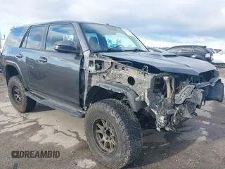 2014 Toyota 4Runner Limited with VIN JTEBU5JR4E5189653, listed as a IAAI auction lot 41720373 with 112,829 mi miles. Bid and sale history available at carsss.com. Image 1.