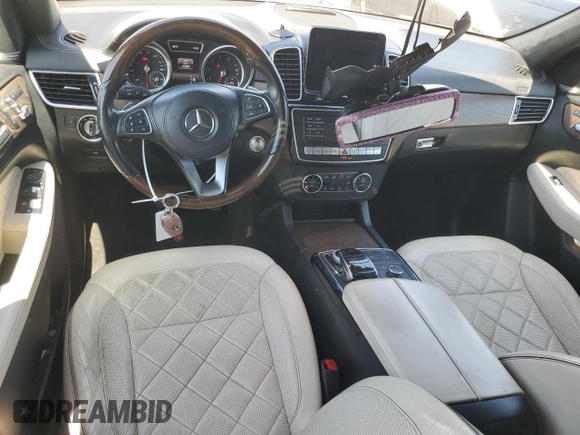 2017 Mercedes-Benz GLS 450 z VIN 4JGDF6EE8HA784128, wystawiony jako Copart lot #59147515 z przebiegiem 119 289 mil mil oraz Szkoda całkowita • Salvage title. Historia ofert i sprzedaży dostępna na DreamBid. Obrazek 8.