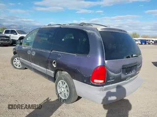 1997 Dodge Caravan SE with VIN 1B4GP44R9VB317598, listed as a IAAI auction lot 41517467 with Not Provided miles and . Bid and sale history available at carsss.com. Image 3.
