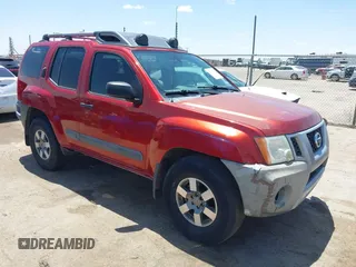 2013 Nissan Xterra S z VIN 5N1AN0NW7DN815304, wystawiony jako IAAI lot #42278644 z przebiegiem 110 221 mil mil oraz . Historia ofert i sprzedaży dostępna na DreamBid. Obrazek 1.