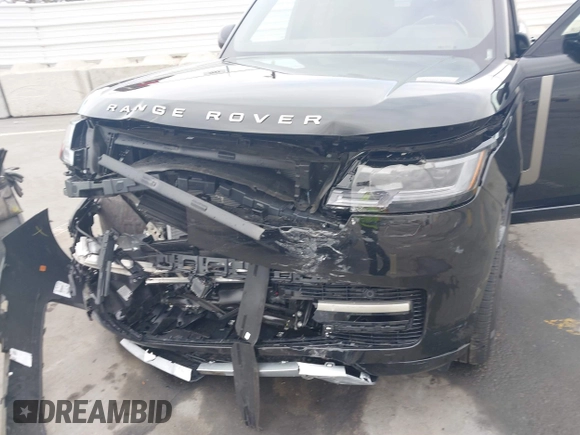 2025 Land Rover Range Rover SE z VIN SALKP9FU1SA280360, wystawiony jako IAAI lot #42067166 z przebiegiem 2 712 mil mil oraz . Historia ofert i sprzedaży dostępna na DreamBid. Obrazek 6.