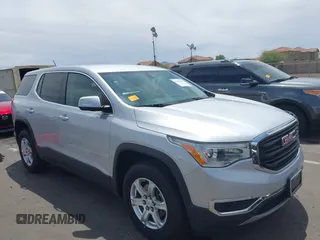 2017 GMC Acadia SLE z VIN 1GKKNKLA7HZ264838, wystawiony jako IAAI lot #42366587 z przebiegiem 103 364 mil mil oraz . Historia ofert i sprzedaży dostępna na DreamBid. Obrazek 1.