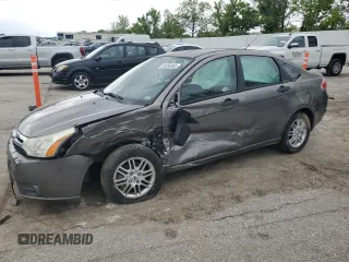 2009 Ford Focus SE z VIN 1FAHP35N39W119553, wystawiony jako Copart lot #55854955 z przebiegiem 227 492 mil mil oraz Szkoda całkowita • Salvage title. Historia ofert i sprzedaży dostępna na DreamBid. Obrazek 1.