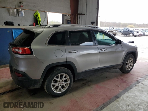 2017 Jeep Cherokee Latitude с VIN 1C4PJMCS4HW500557, выставлен на аукционе Copart как лот 54408435 с пробегом 125 360 миль миль и Списание • Salvage title. История ставок и продаж доступна на DreamBid. Изображение 3.