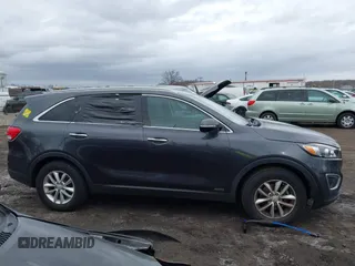 2018 Kia Sorento LX with VIN 5XYPGDA3XJG339502, listed as a IAAI auction lot 41724461 with 58,849 mi miles. Bid and sale history available at carsss.com. Image 13.